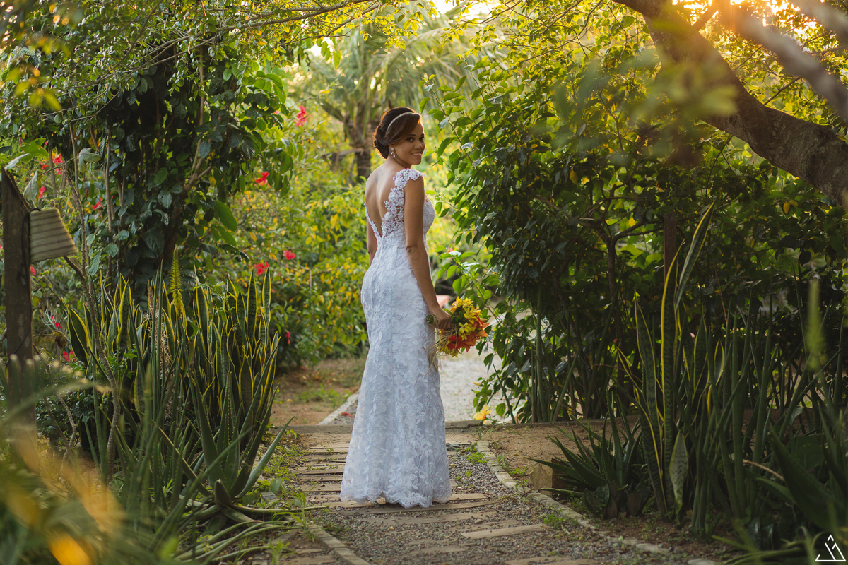 Fotógrafo de casamento. Jessica mendes fotografia. Fotos do casamento de dia. comedoria mulheres de fibra. alto do moura -pe.