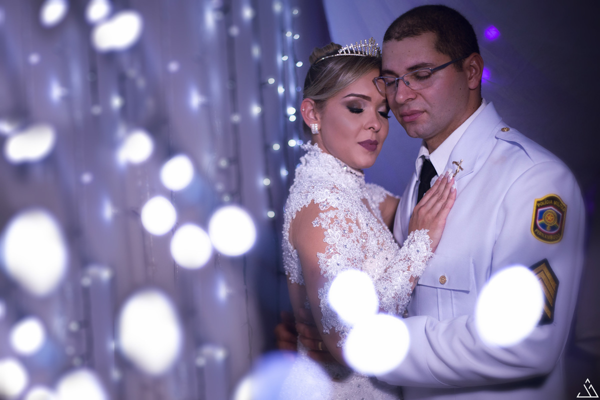 recém casados, noivos na recepção do casamento. Jessica mendes fotografia.