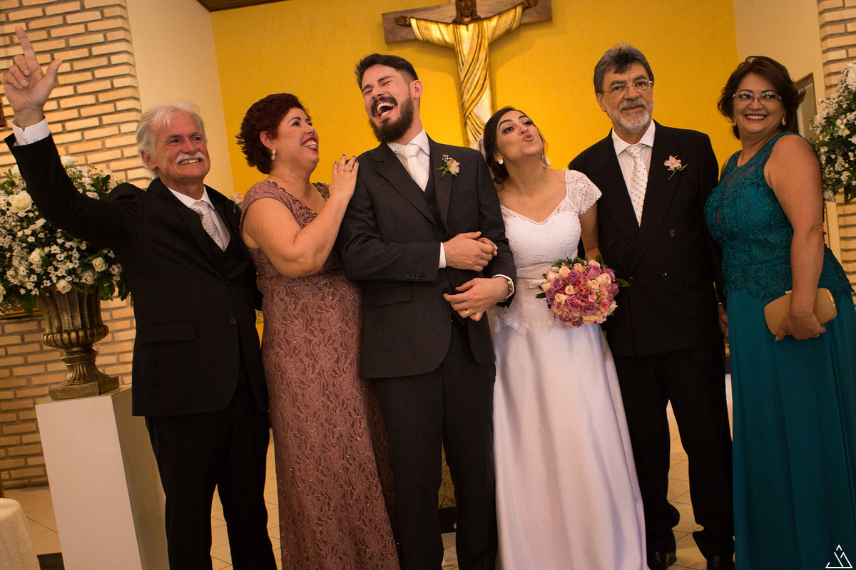 Casamento de dia na igreja católica. Jessica Mendes fotografia de casamento. 