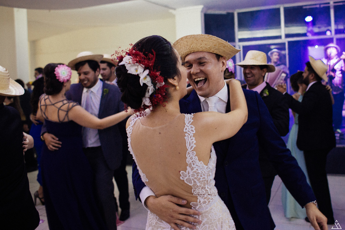Jessica Mendes fotografia de casamento bárbara e itaguaraci. Fotógrafo de casamento em Pernambuco. Caruaru Recife.  AABB