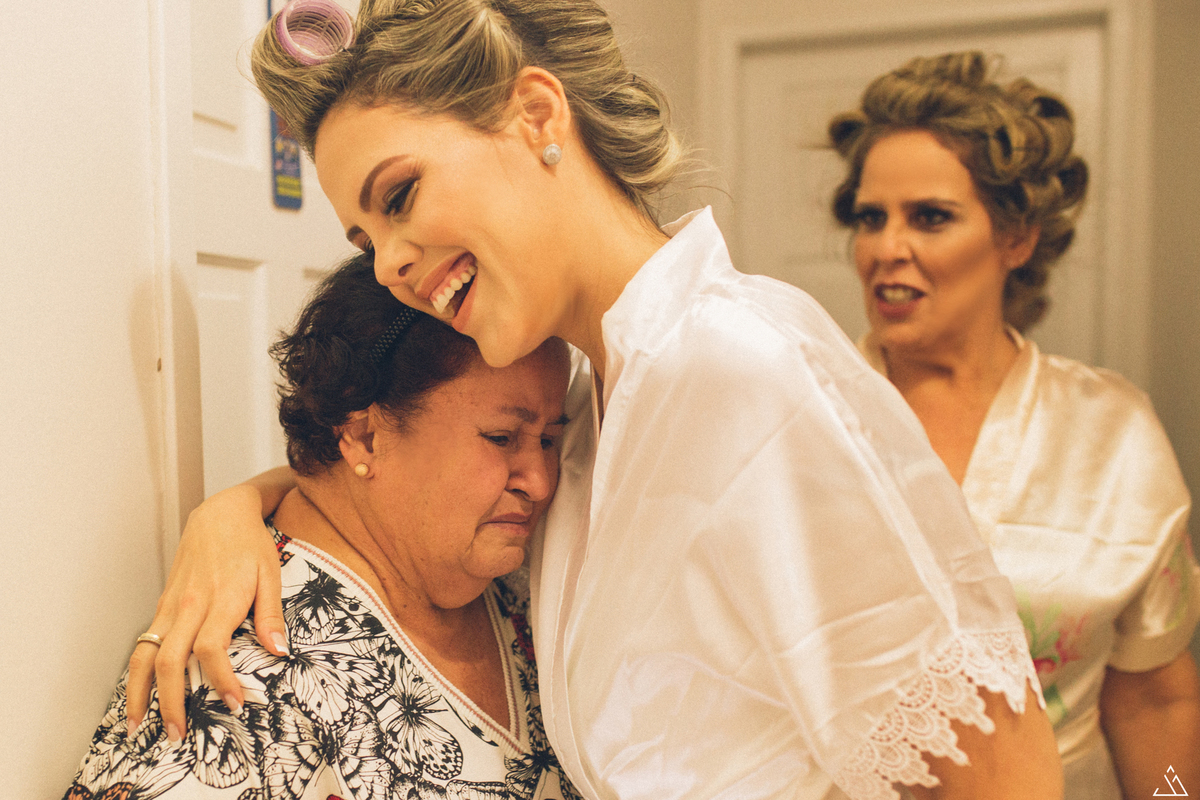 jessica mende fotografia. fotografo de casamento Gabi e leo recife-pe. making of da noiva, vestido de noiva