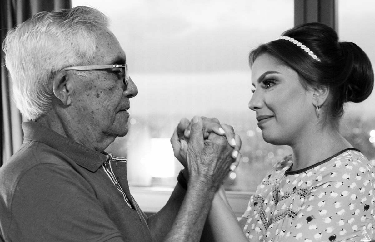 Fotografia de casamento Mari e André. Fotógrafo de casamento. Jessica Mendes Fotografia. Caruaru - PE. Igreja Nossa Senhora da Conceição. Making of da noiva de Santa cruz do capibaribe