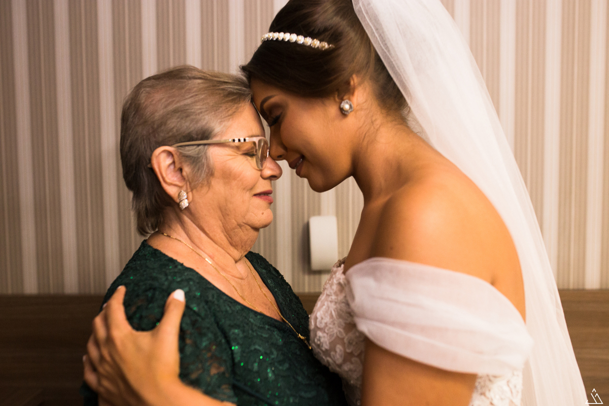 Fotografia de casamento Mari e André. Fotógrafo de casamento. Jessica Mendes Fotografia. Caruaru - PE. Igreja Nossa Senhora da Conceição. Making of da noiva de Santa cruz do capibaribe