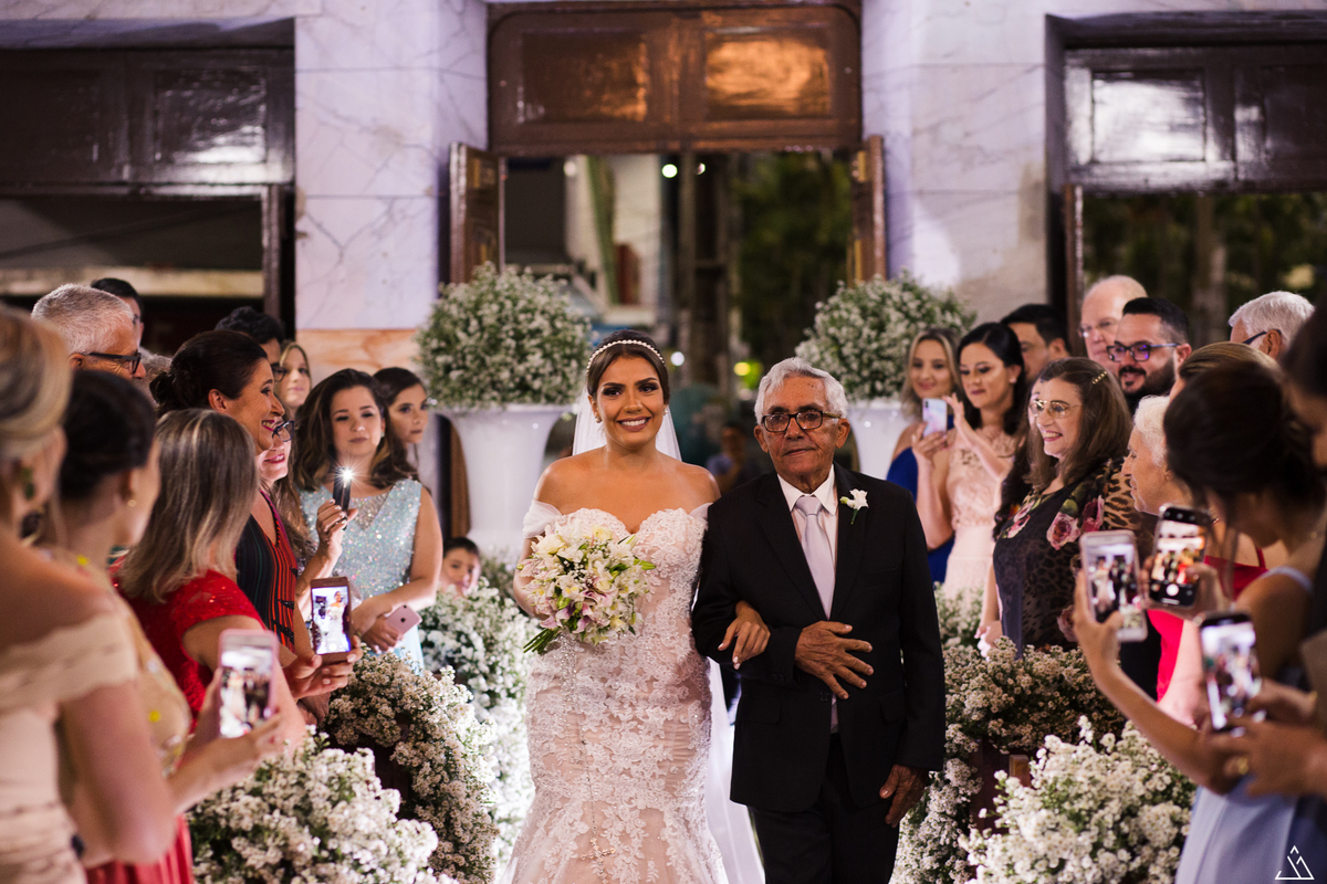 Fotografia de casamento Mari e André. Fotógrafo de casamento. Jessica Mendes Fotografia. Caruaru - PE. Igreja Nossa Senhora da Conceição.