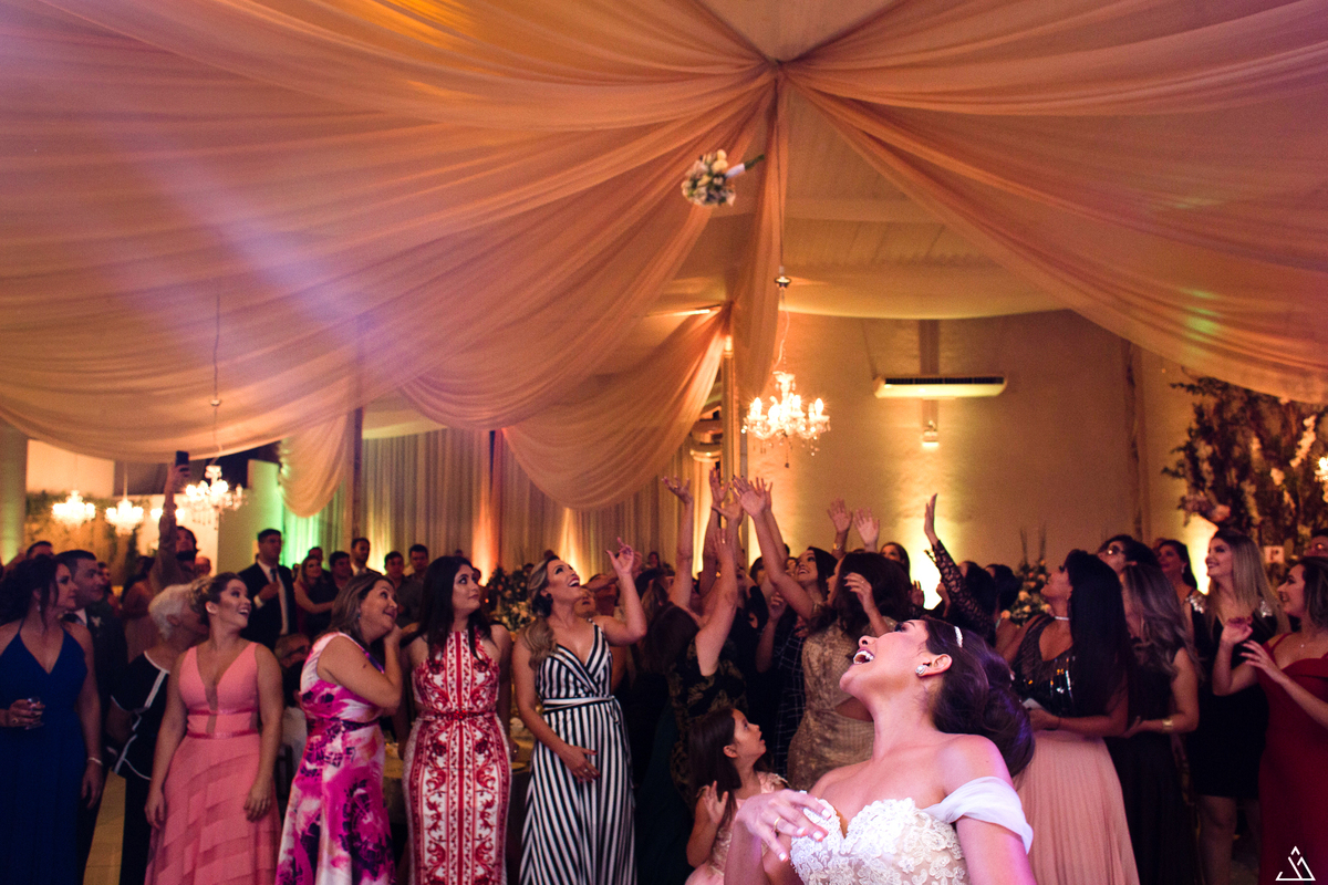 Fotografia de casamento Mari e André. Fotógrafo de casamento. Jessica Mendes Fotografia. Caruaru - PE. Igreja Nossa Senhora da Conceição.
