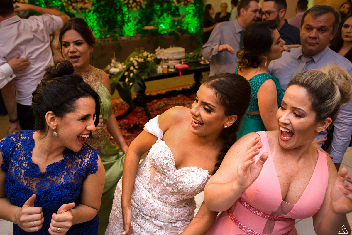 Fotografia de casamento Mari e André. Fotógrafo de casamento. Jessica Mendes Fotografia. Caruaru - PE. Igreja Nossa Senhora da Conceição.