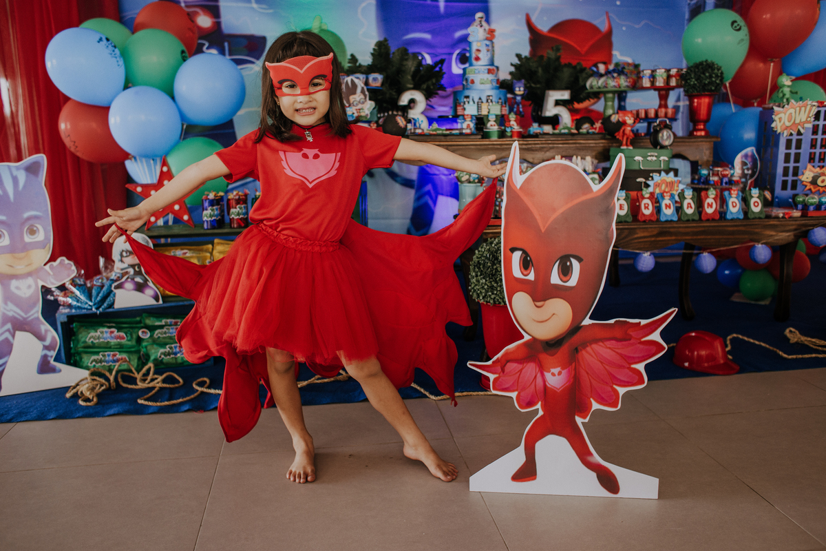 Jessica Mendes fotografia. Fotos da festa de aniversário infantil de 3 e 5 anos de idade de Ana e Fernando. Fotos de criança.