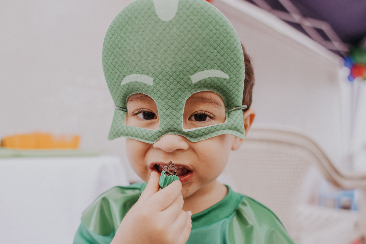 Jessica Mendes fotografia. Fotos da festa de aniversário infantil de 3 e 5 anos de idade de Ana e Fernando. Fotos de criança.