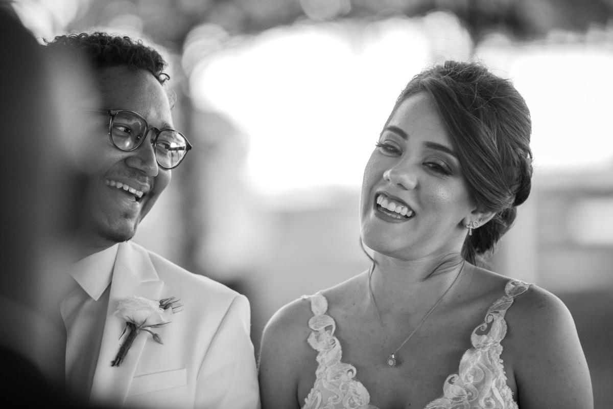 Jessica Mendes fotografia. fotos de  casamento no campo de dia.  Fotógrafa de casamento em Recife e região. Fotógrafo de casamento em Recife, Caruaru e Região. Cerimônia religiosa evangélica no campo.