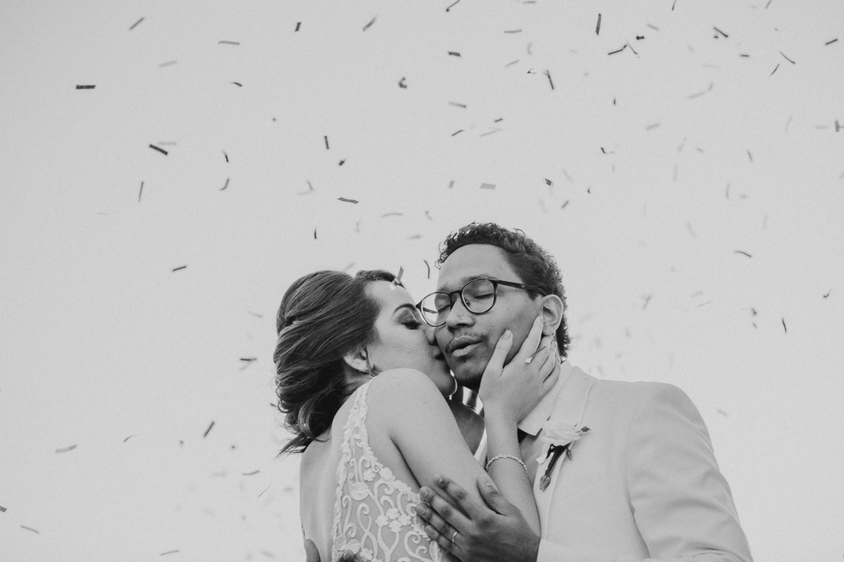 Jessica Mendes fotografia. fotos de  casamento no campo de dia.  Fotógrafa de casamento em Recife e região. Fotógrafo de casamento em Recife, Caruaru e Região. Cerimônia religiosa evangélica no campo