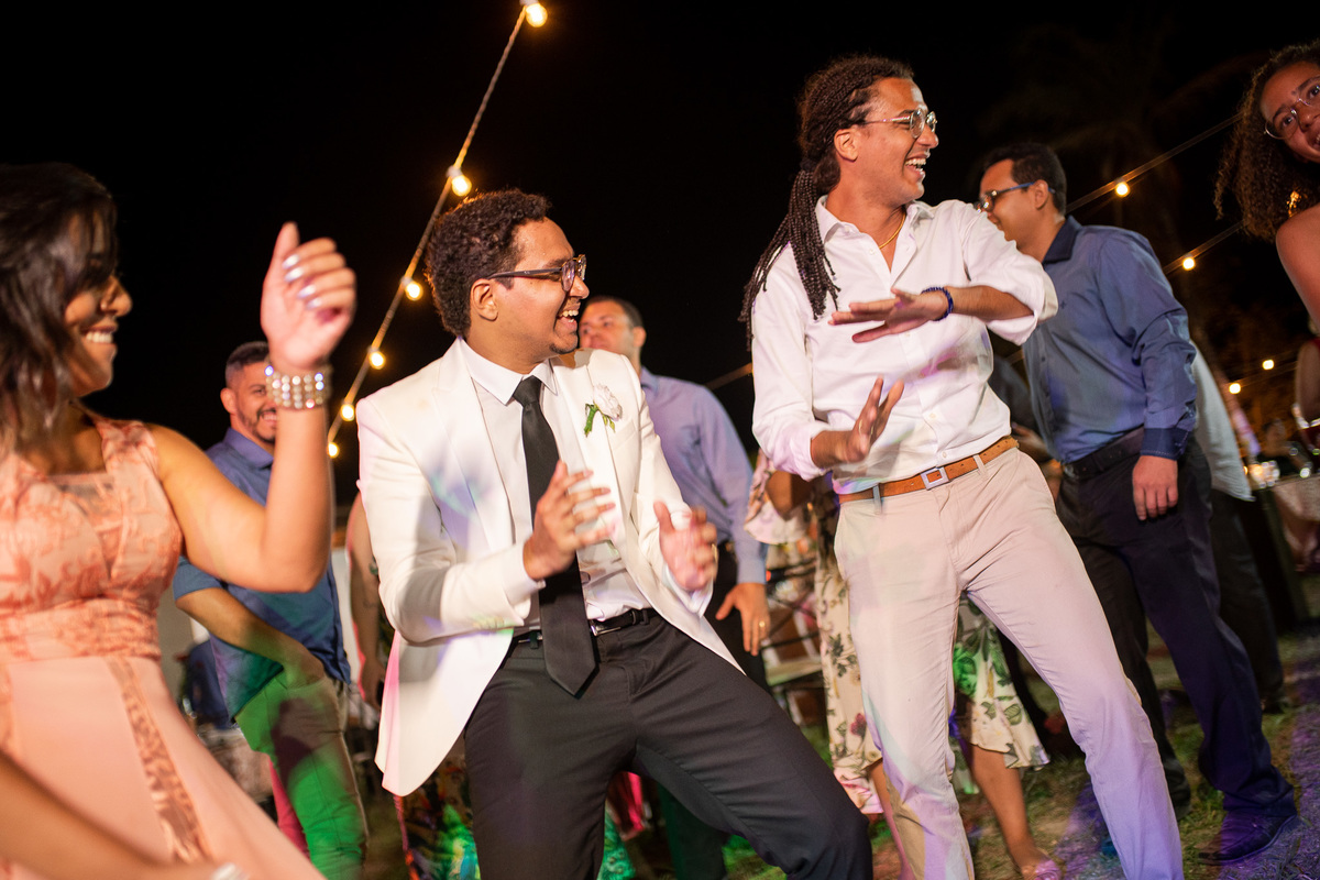 Jessica Mendes fotografia. fotos de  casamento no campo de dia.  Fotógrafa de casamento em Recife e região. Fotógrafo de casamento em Recife, Caruaru e Região. Cerimônia religiosa evangélica no campo