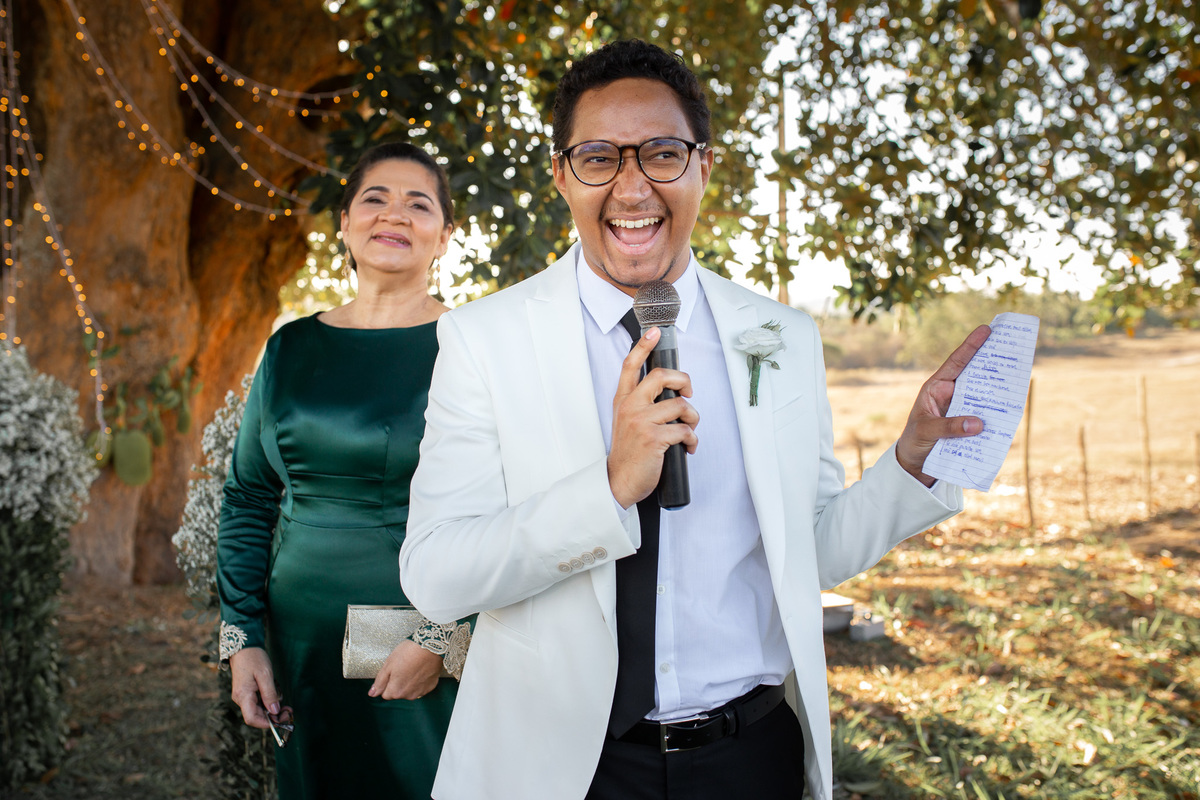 Jessica Mendes fotografia. fotos de  casamento no campo de dia.  Fotógrafa de casamento em Recife e região. Fotógrafo de casamento em Recife, Caruaru e Região. Cerimônia religiosa evangélica no campo.