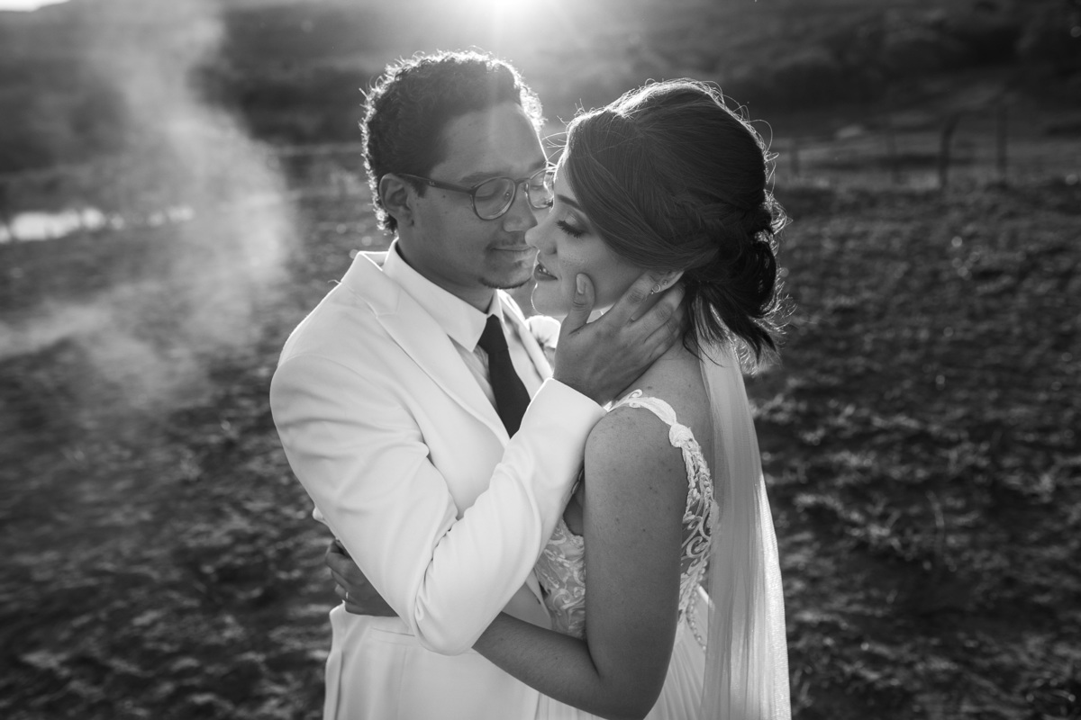 Jessica Mendes fotografia. fotos de  casamento no campo de dia.  Fotógrafa de casamento em Recife e região. Fotógrafo de casamento em Recife, Caruaru e Região. Cerimônia religiosa evangélica no campo