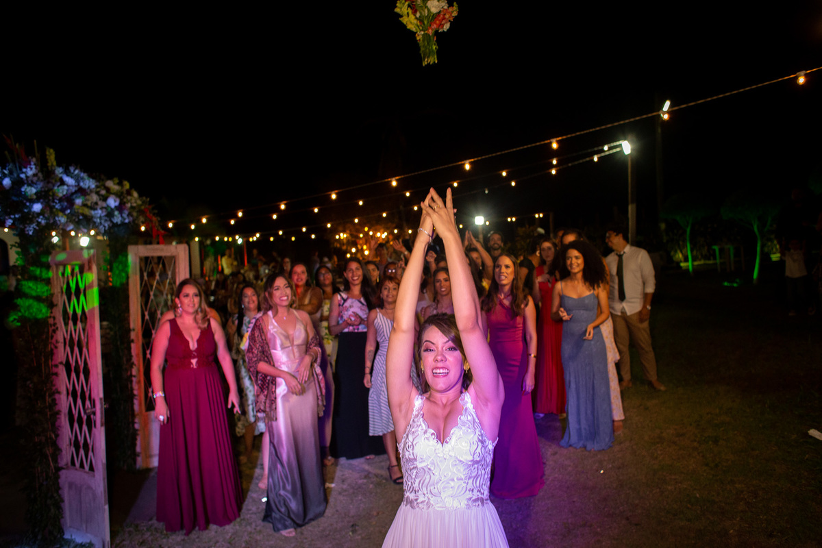 Jessica Mendes fotografia. fotos de  casamento no campo de dia.  Fotógrafa de casamento em Recife e região. Fotógrafo de casamento em Recife, Caruaru e Região. Cerimônia religiosa evangélica no campo