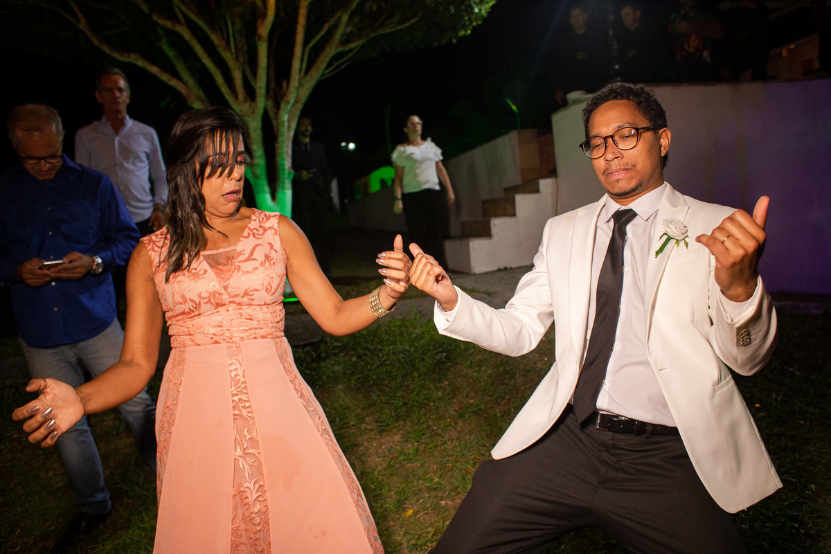 Jessica Mendes fotografia. fotos de  casamento no campo de dia.  Fotógrafa de casamento em Recife e região. Fotógrafo de casamento em Recife, Caruaru e Região. Cerimônia religiosa evangélica no campo