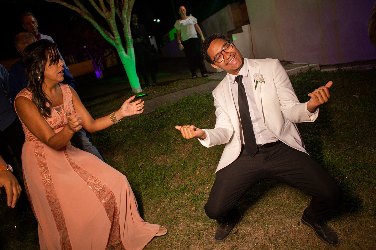 Jessica Mendes fotografia. fotos de  casamento no campo de dia.  Fotógrafa de casamento em Recife e região. Fotógrafo de casamento em Recife, Caruaru e Região. Cerimônia religiosa evangélica no campo