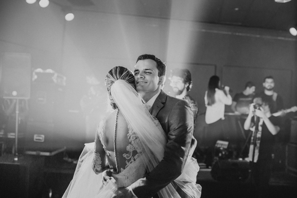 cerimônia de casamento casa de chá recife -pe.  Jessica Mendes fotografia. Primeira dança, valsa de casamento.