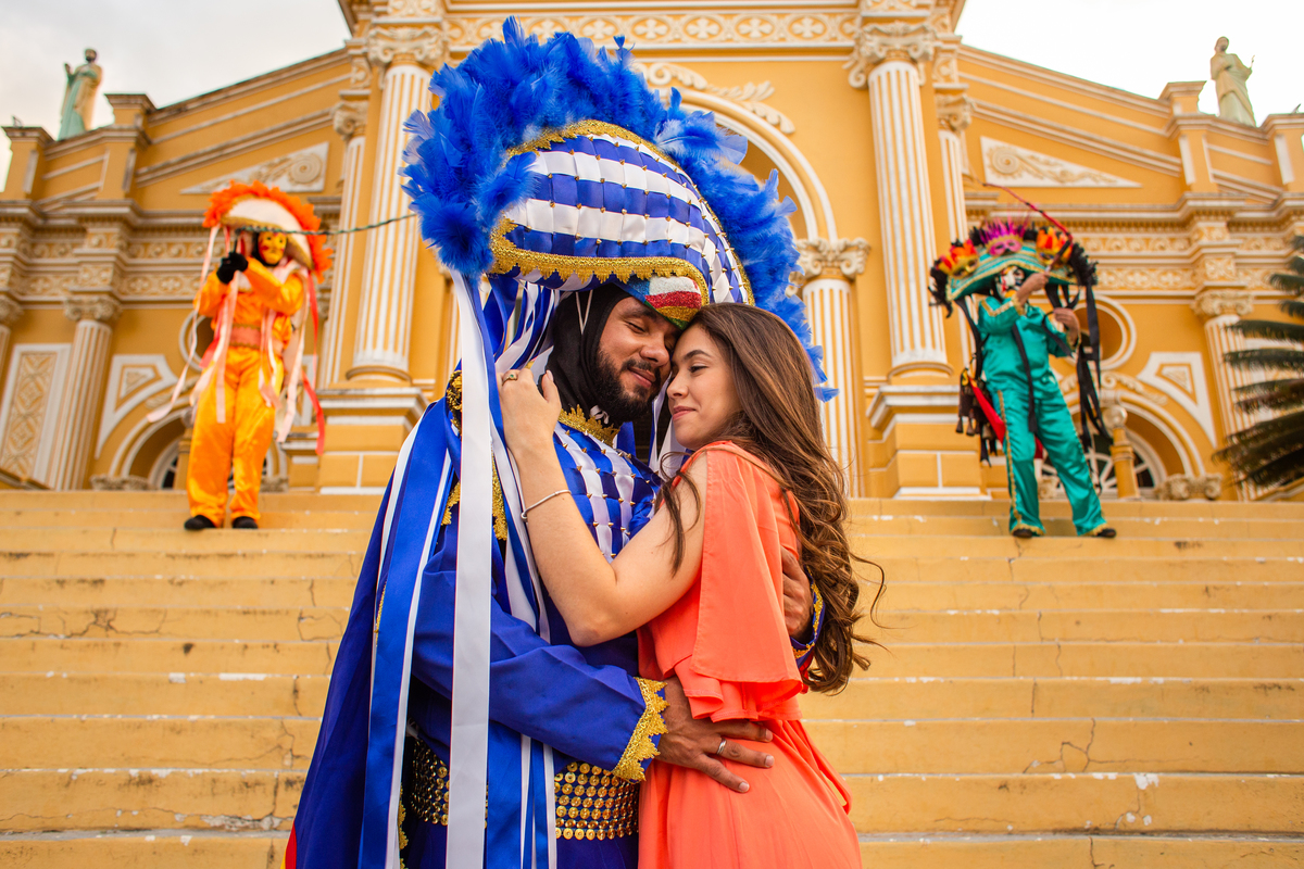 ensaio de casal na cidade de Triundo-PE. Fotos de pré casamento em Pernambuco. Jessica mendes fotografia. Caretas de triunfo- PE no carnaval.