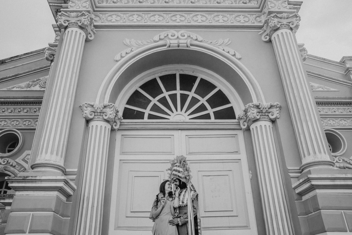 ensaio de casal na cidade de Triundo-PE. Fotos de pré casamento em Pernambuco. Jessica mendes fotografia. Caretas de triunfo- PE no carnaval.