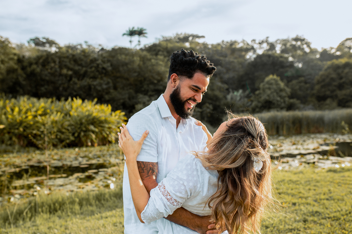 ensaio de pre casamento no campo. Jessica Mendes fotografia