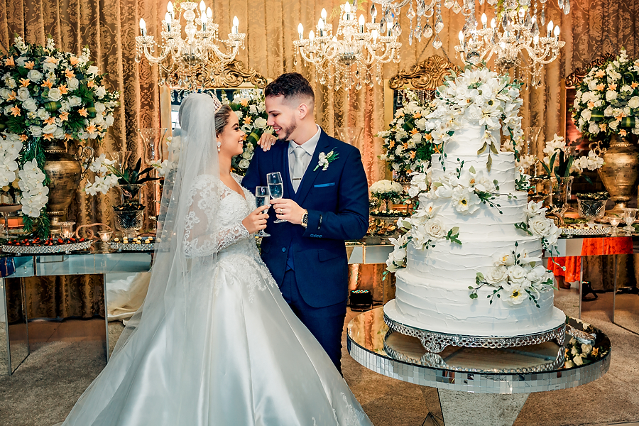 foto de brinde dos noivos