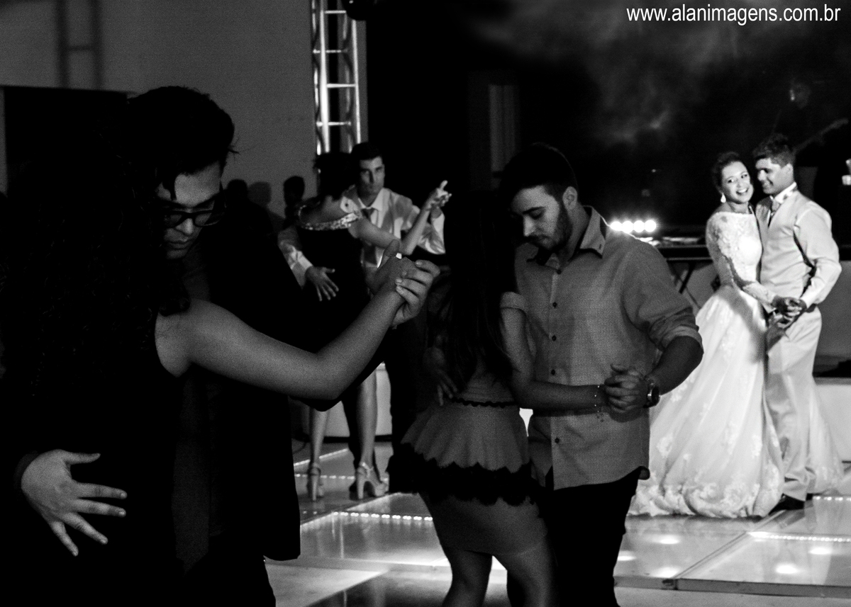 casamento fotos de casamento bananeiras fotos de casametos guarabira fotos de sertãozinho PB Paraíba melhor fotógrafo da região Guarabira alan imagens alan lira fotógrafo decoração de casamento eco ezpazio bananeiras fotos da igreja de bananeiras