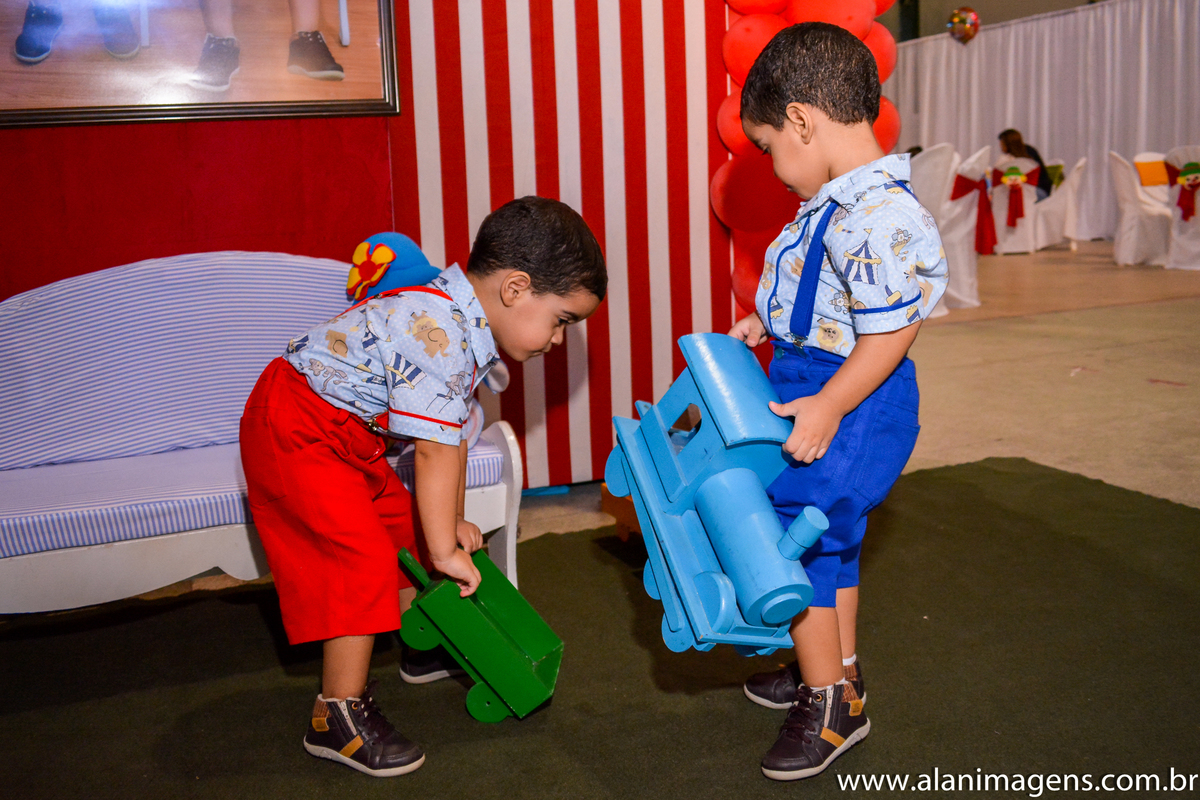 	Decoração de aiversário alan imagens fotografo fotos de sertãozinho fotografo em guarabira fotos de Belém fotos de bananeiras fotografo alan lira casamento aniversário fotos pré casamento na praia fotos de eventos paparazzi mania