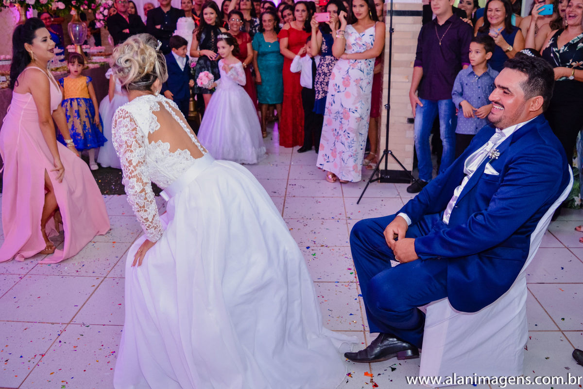vestidodenoiva_decoraçãodecasamento_noivasparaíba_fotosdecasamentos_alanimagens_guarabirapb_paparazzimania_fotografoguarabiraPB_fotosdesertãozinhoPB_fotosdebananeiraspb_fotosdaparaíra_casamentosemguarabira_decoraçãodecasamento_fotosdelagoadedentropb_fotos