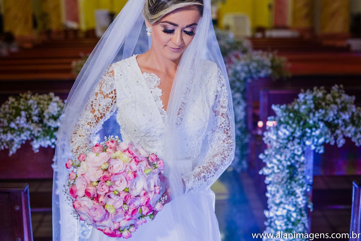 vestidodenoiva_decoraçãodecasamento_noivasparaíba_fotosdecasamentos_alanimagens_guarabirapb_paparazzimania_fotografoguarabiraPB_fotosdesertãozinhoPB_fotosdebananeiraspb_fotosdaparaíra_casamentosemguarabira_decoraçãodecasamento_fotosdelagoadedentropb_fotos