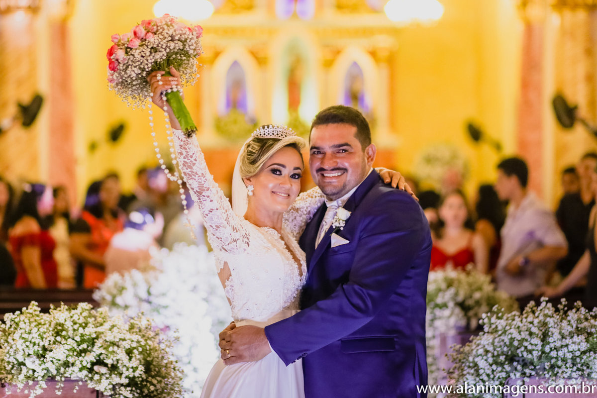 vestidodenoiva_decoraçãodecasamento_noivasparaíba_fotosdecasamentos_alanimagens_guarabirapb_paparazzimania_fotografoguarabiraPB_fotosdesertãozinhoPB_fotosdebananeiraspb_fotosdaparaíra_casamentosemguarabira_decoraçãodecasamento_fotosdelagoadedentropb_fotos