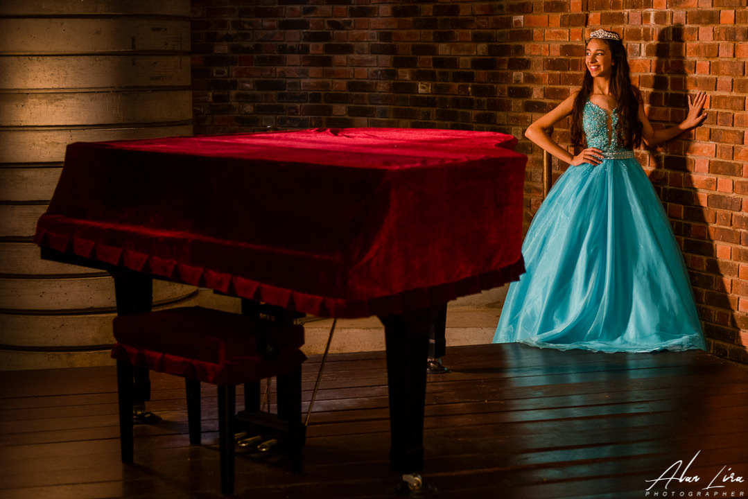 guarabira_maisondemel_15anos_fotosdecasamento_paparazimania_fotografoemguarabira_alanlirafotografo_casamentoaoarlivre_noivaemguarabira_fotosbananeirapb_casamentoembananeiras_fotosdebelémpb_debutante_book_15ano_fotosdenoivas_pb_recife