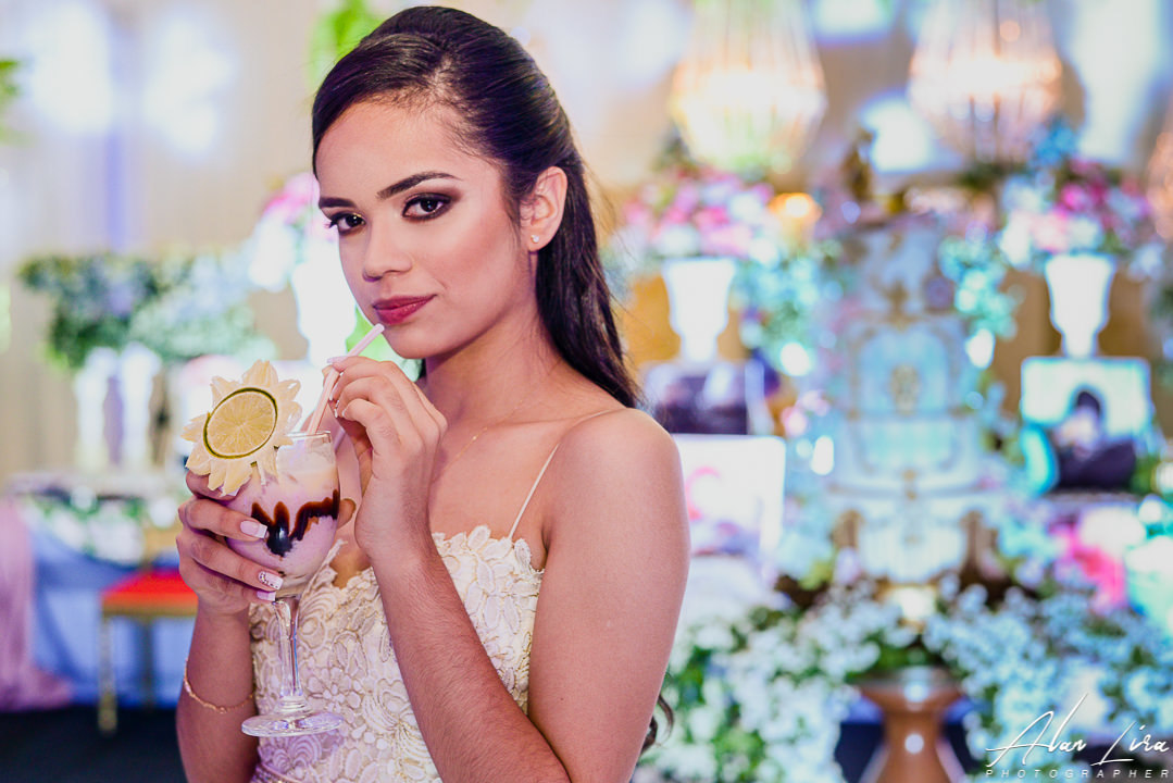 guarabira_maisondemel_15anos_fotosdecasamento_paparazimania_fotografoemguarabira_alanlirafotografo_casamentoaoarlivre_noivaemguarabira_fotosbananeirapb_casamentoembananeiras_fotosdebelémpb_debutante_book_15ano_fotosdenoivas_pb_recife