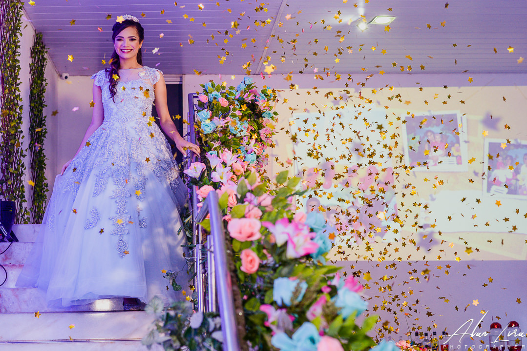 guarabira_maisondemel_15anos_fotosdecasamento_paparazimania_fotografoemguarabira_alanlirafotografo_casamentoaoarlivre_noivaemguarabira_fotosbananeirapb_casamentoembananeiras_fotosdebelémpb_debutante_book_15ano_fotosdenoivas_pb_recife