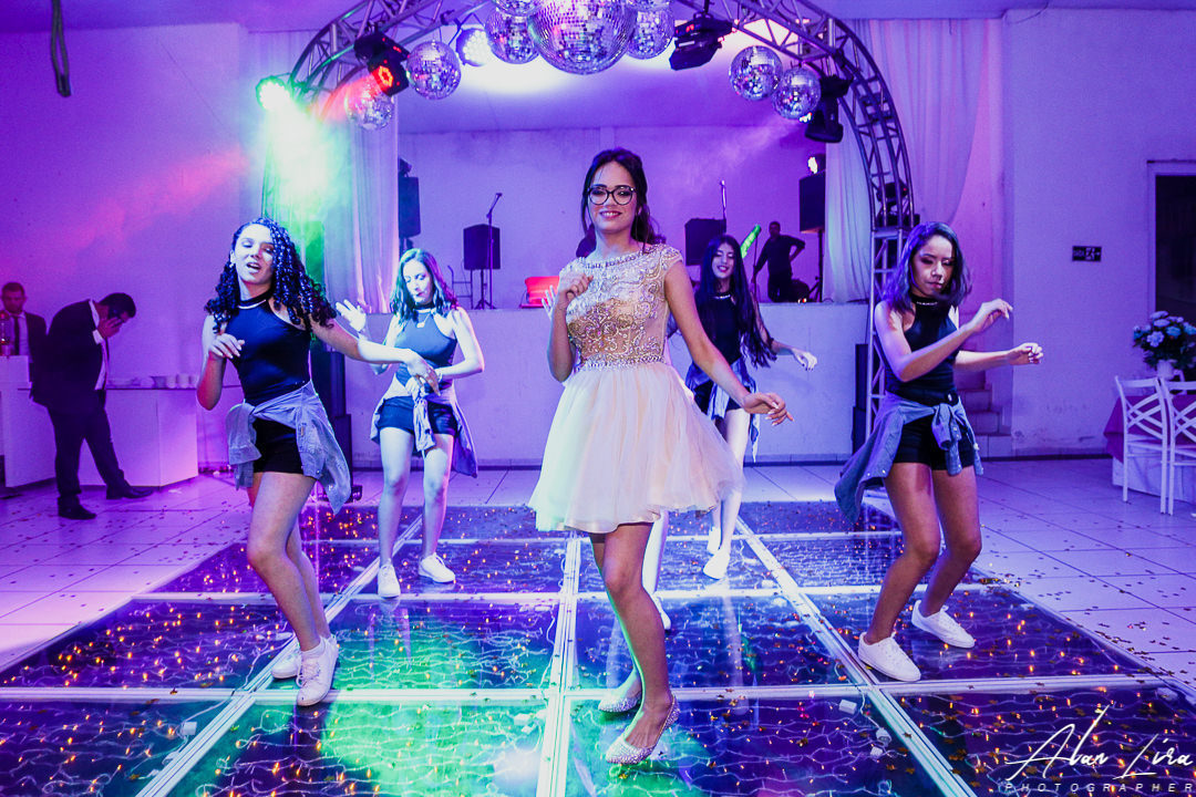 guarabira_maisondemel_15anos_fotosdecasamento_paparazimania_fotografoemguarabira_alanlirafotografo_casamentoaoarlivre_noivaemguarabira_fotosbananeirapb_casamentoembananeiras_fotosdebelémpb_debutante_book_15ano_fotosdenoivas_pb_recife