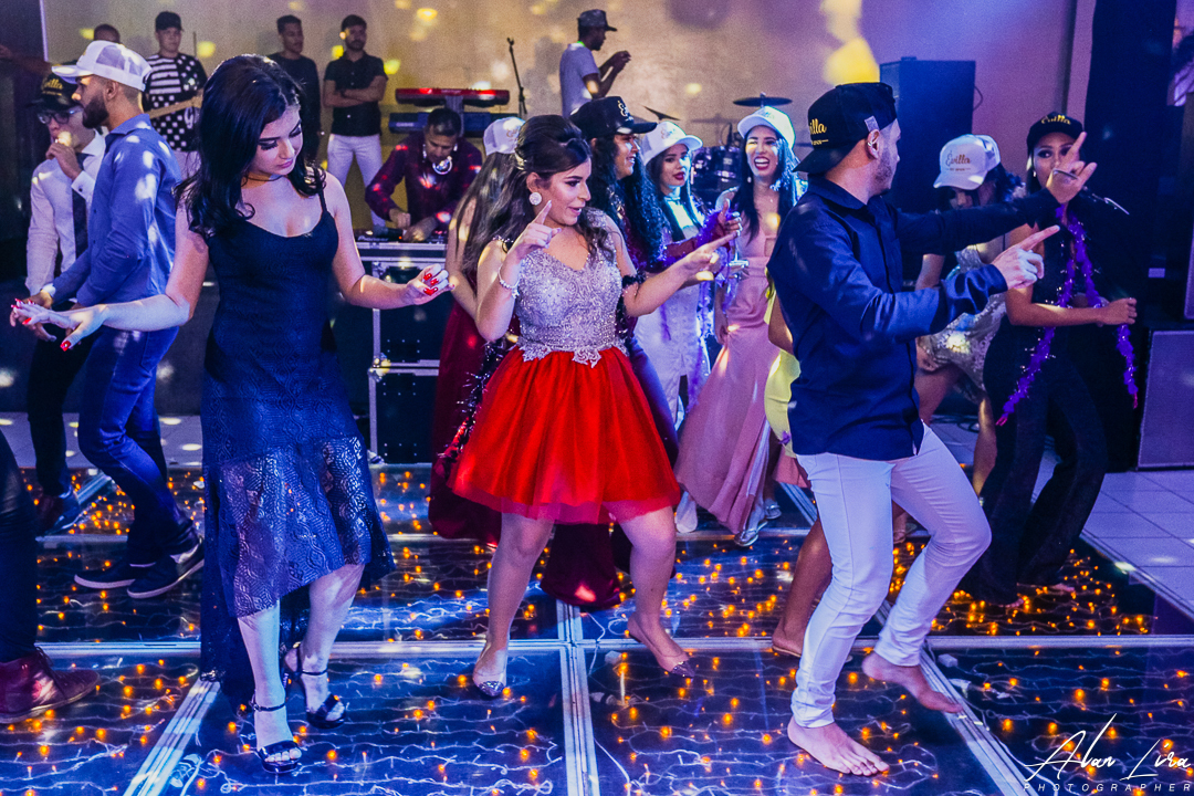 guarabira_maisondemel_15anos_fotosdeaniversario_paparazimania_fotografoemguarabira_alanlirafotografo_casamentoaoarlivre_15anosemguarabira_fotosbananeirapb_casamentoembananeiras_fotosdebelémpb_fotosdecasamento_fotosdedebutantes_pb