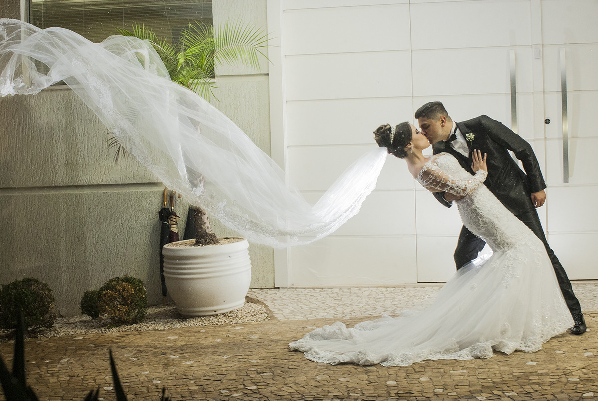 video-filmagem-filme-casamento-sao-paulo-americana-pamela-e-sergio-filme-de-casamento-basilica-santuario-santo-antonio-de-padua-espaco-imperial-americana-sp-