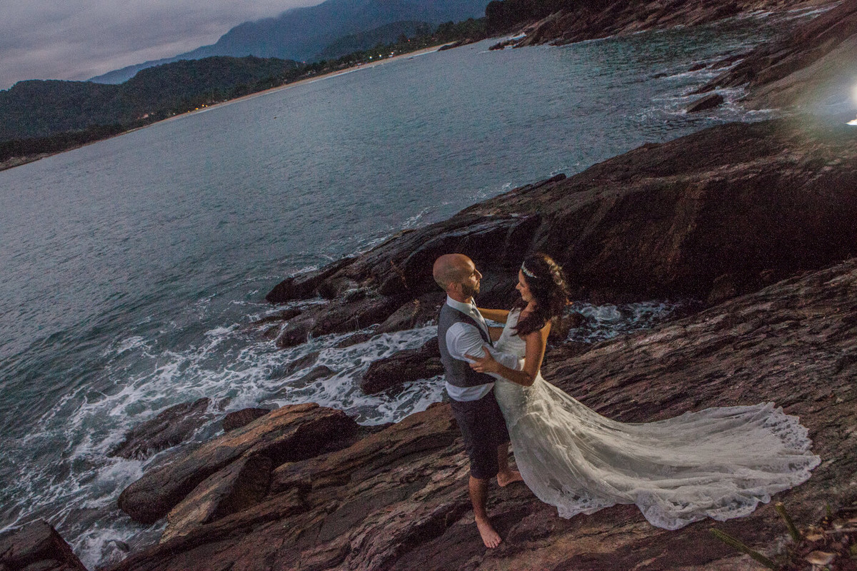 casamento-na-praia-video-filmagem-no-litoral-sao-paulo-sp-fotografo-de-casametno-acazza-camburi-sao-sebastiao