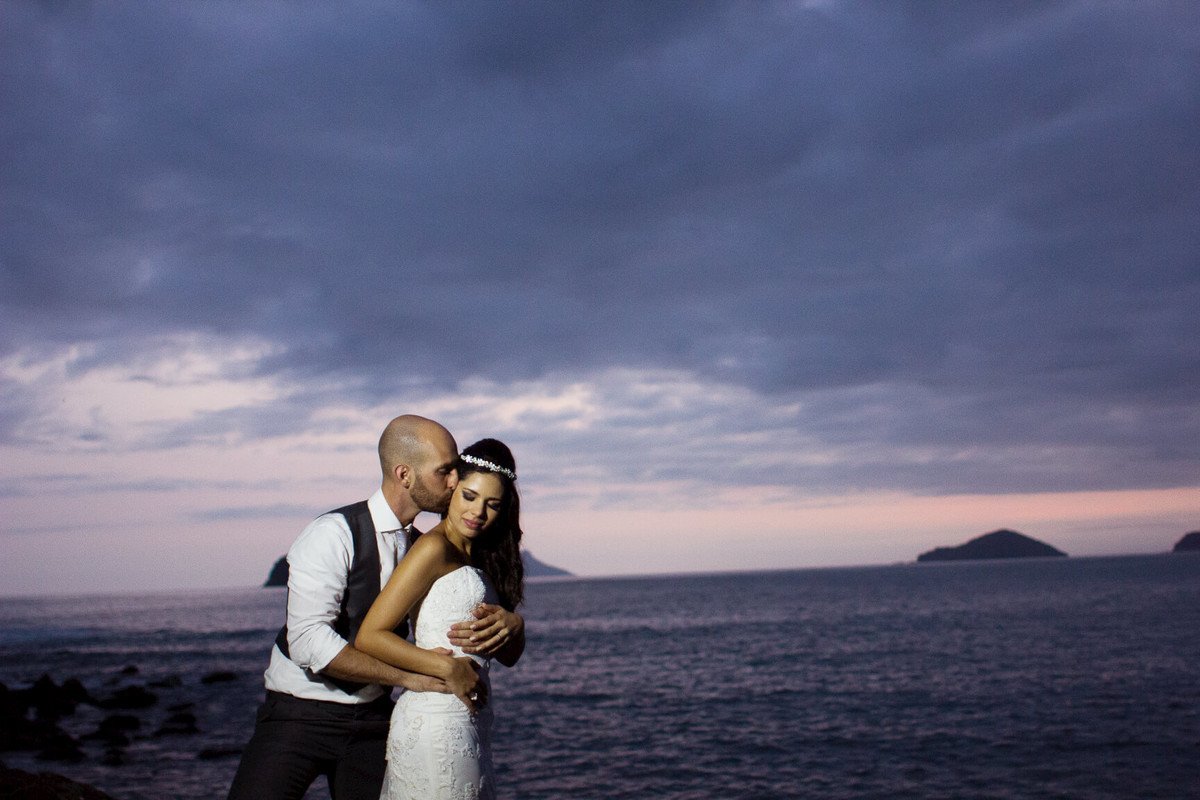 casamento-na-praia-video-filmagem-no-litoral-sao-paulo-sp-fotografo-de-casamento-em-ubatuba-litoral-de-sao-paulo-fotografia-de-casamento-no-litoral-paulista
