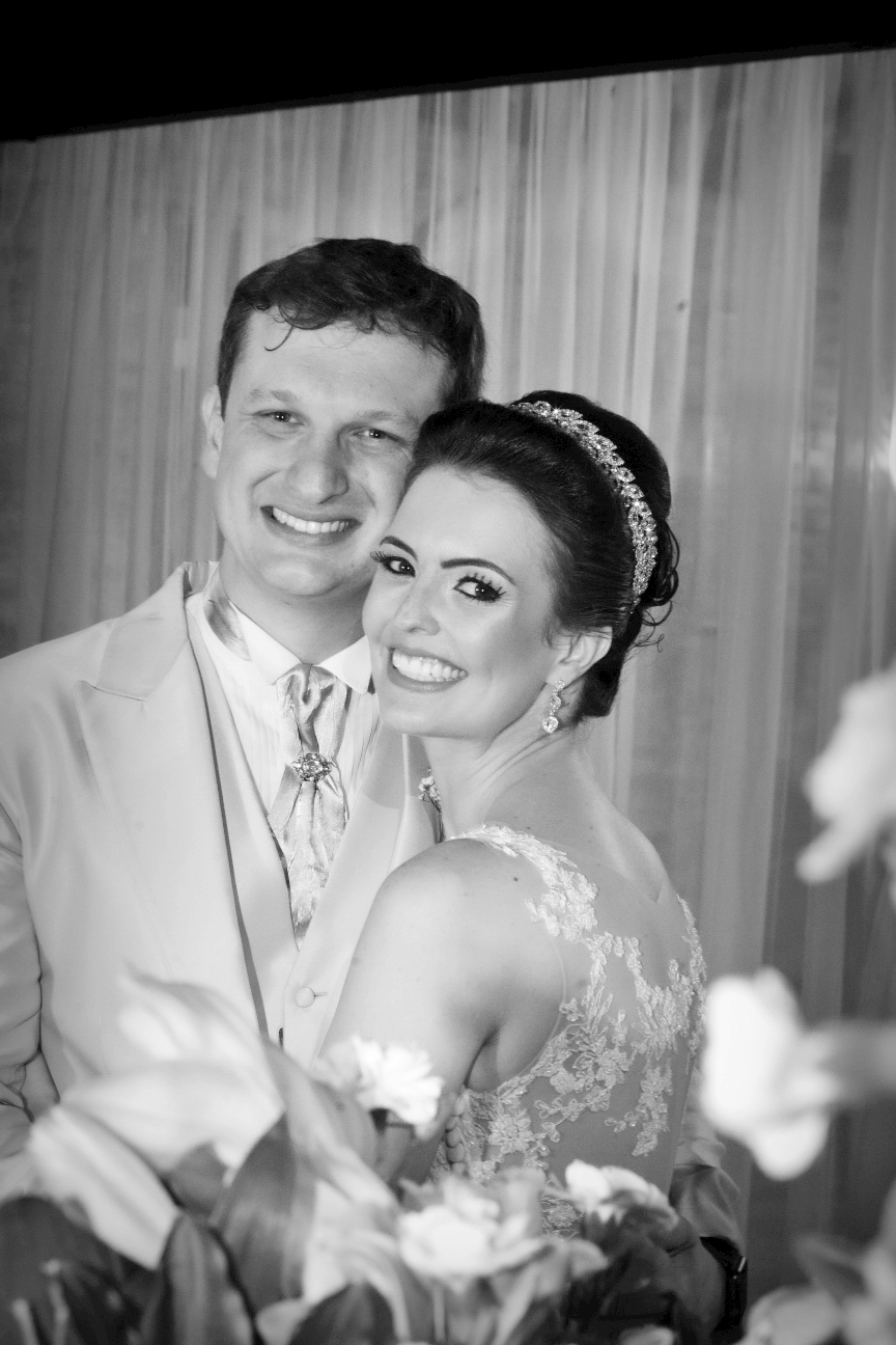 FOTOGRAFIA DE CASAMENTO COM LINDO CLOSE FOTOGRAFICO DOS NOIVOS NA FESTA DE CASAMENTO NO ESPACO VIP EVENTOS NA CIDADE DE JAGUARIUNA SAO PAULO SP CAMPINAS PIRACICABA RIBEIRAO PRETO VALINHOS VINHEDO LOUVEIRA JUNDIAI INDAIATUBA AMPARO PEDREIRA SERRA NEGRA SBO