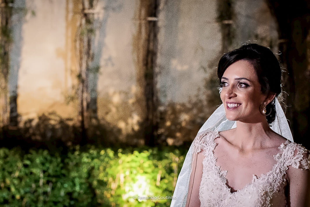 fotografia de noiva com seu lindo vestido de noiva de casamento feita pelo estilista donny archanjo e fotografada pelo fotografa de casamento fernando coutinho em americana sao paulo
