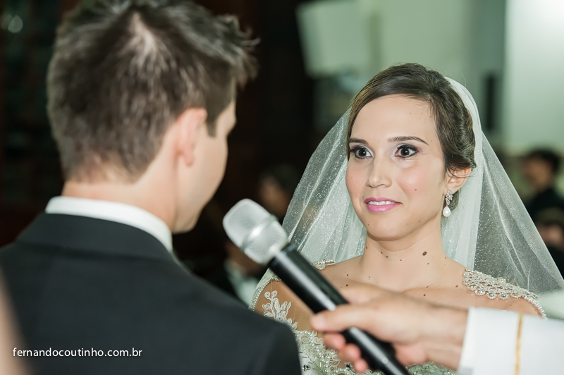 Fernando Coutinho Fotografia e Cinema, Fernando Coutinho Fotografia e Filme, Fernando Coutinho Foto e Video, juramento, juramento de casamento, cena de casamento, cerimonia religiosa, sentimento e emoção, noiva linda, cerimonial Rafael Alves