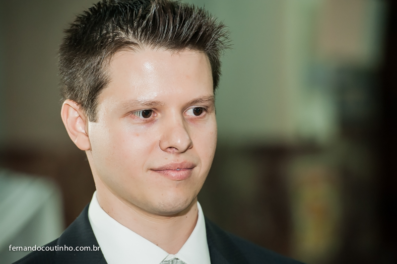 Fernando Coutinho Fotografia e Cinema, Fernando Coutinho Fotografia e Filme, Fernando Coutinho Foto e Video, noivo, sorriso deo noivo, noivo emotivo, traje do noivo, gravata, gravata do noivo, noiva linda, cerimonial Rafael Alves, detalhe de casamento,Mak