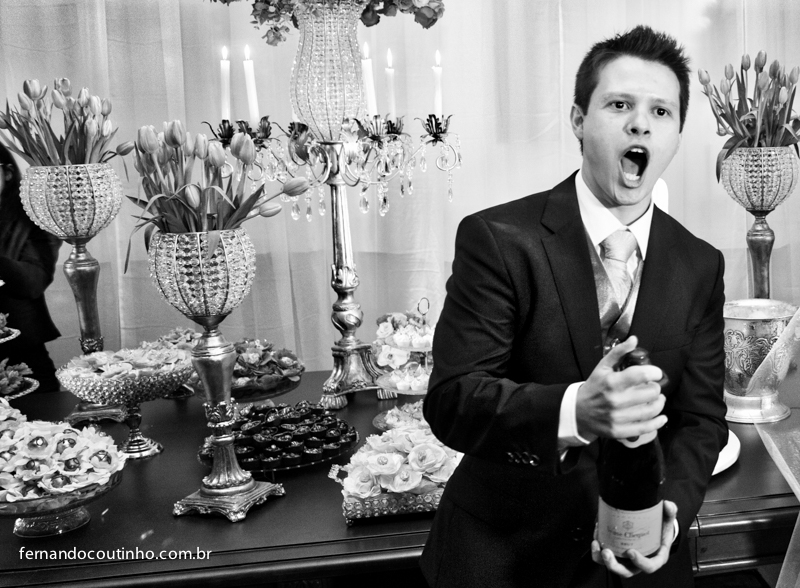 Brinde dos noivos, champanhe, champagne, estouro de champagne, taça, taça de cristal, emiçãao de noivoPrimeira dança, dança do casal, dança dos noivos, valsa do casal, valsa dos noivos, coreografia de noiva