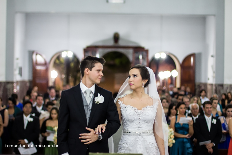 Fernando Coutinho Fotografia e Cinema, Fernando Coutinho Fotografia e Filme, Fernando Coutinho Foto e Video, , noiva linda, cerimonial Rafael Alves, troca de olhar, casal se olha, detalhe de casamento, Making of noiva, Casamento em Itapira, Matriz de Itap