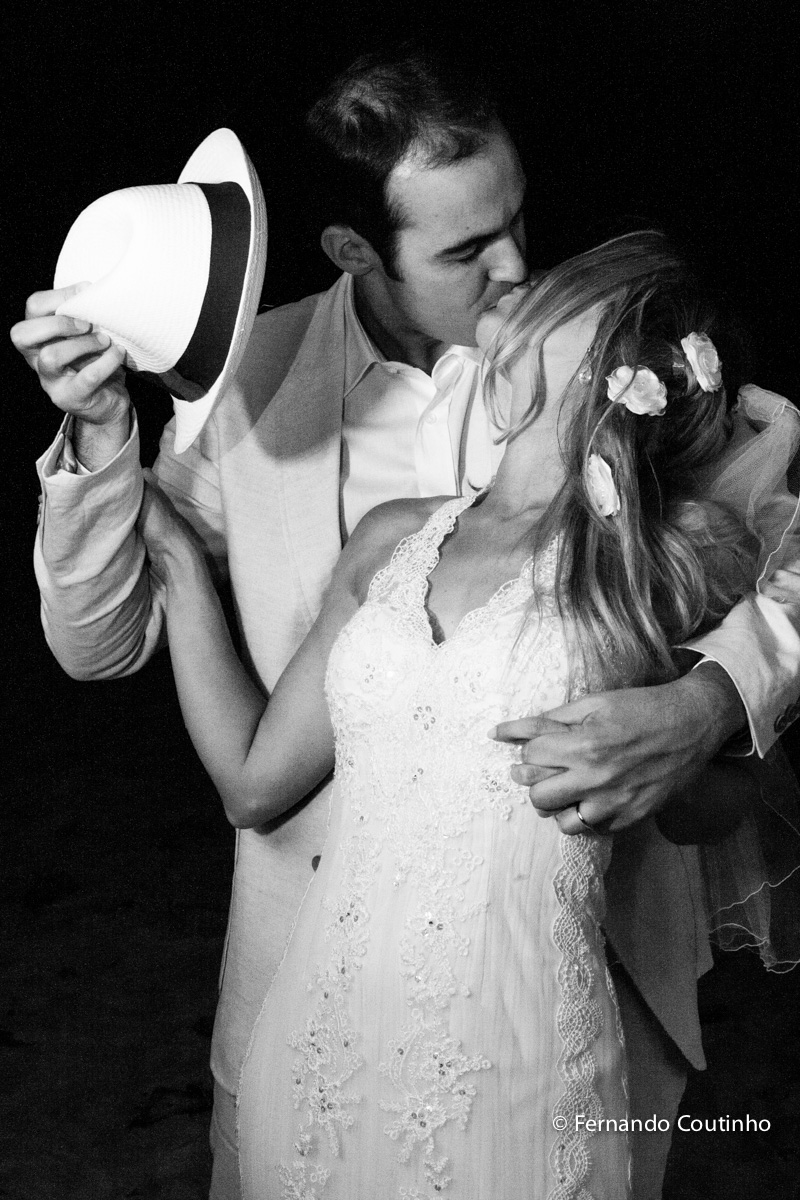 Ensaio do casal, fotos dos noivos, ensaio da noiva, foto de noiva, foto de noivo, fotos na praia, fotos beira mar, fotos a luz da lua, Fotos de familia, fotos protocolares, fotos de padrinhos, fotos dos pais, fotos com amigos, fotos com irmaos, fotos com 