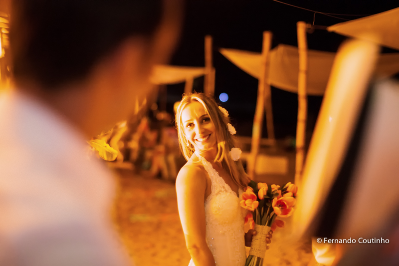 Ensaio do casal, fotos dos noivos, ensaio da noiva, foto de noiva, foto de noivo, fotos na praia, fotos beira mar, fotos a luz da lua, Fotos de familia, fotos protocolares, fotos de padrinhos, fotos dos pais, fotos com amigos, fotos com irmaos, fotos com 