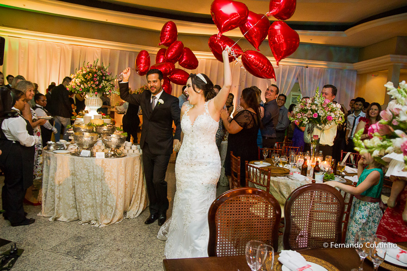 fernando coutinho, fotografia de casamento, fotografo de casamento, Igreja Nossa Senhora das Dores, Clube Fonte sao paulo, Bartenders, The Brothers Bar, bem casado, ana tereza de itatiba, sao paulo, bolo de casamento, buffet ancona, buffet de casamento, b