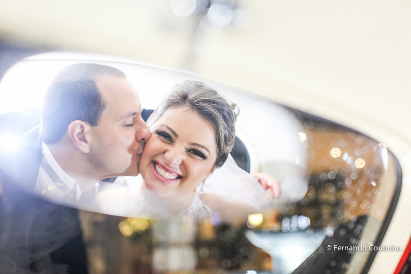 noivos no carro, Passarela espelhada, Assessoria Completa, Balaguer Simões Special Events,Decorador Cerimônia,Santos Decorações,Músicos Cerimônia Art Encanto, Lola Flores,Iluminação Cênica, Val&e