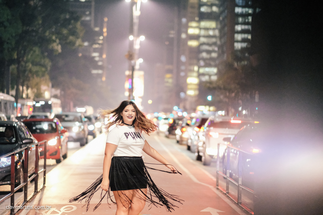 debutante Lara 15 anos avenida paulista