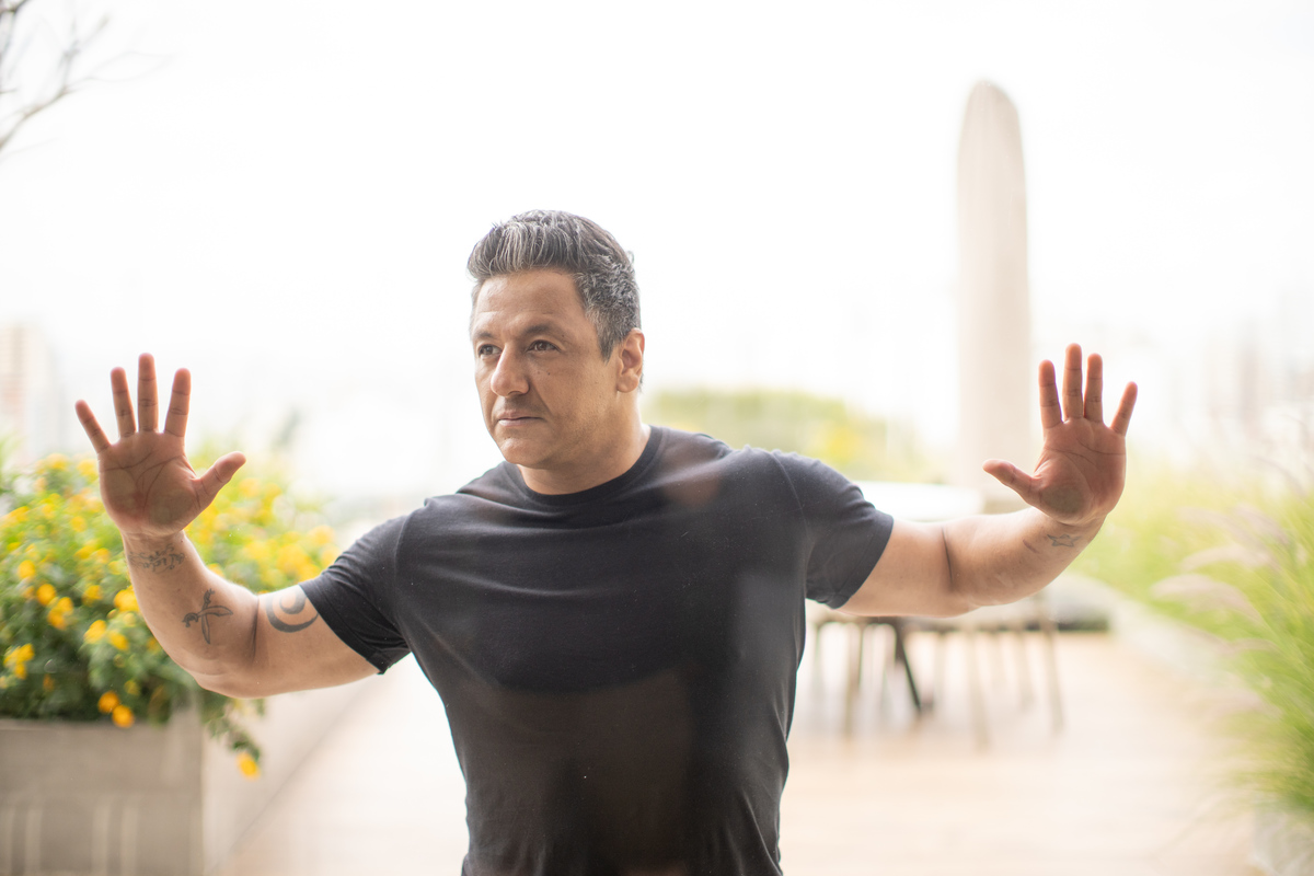 Ensaio / retrato de Edu Sacchiero